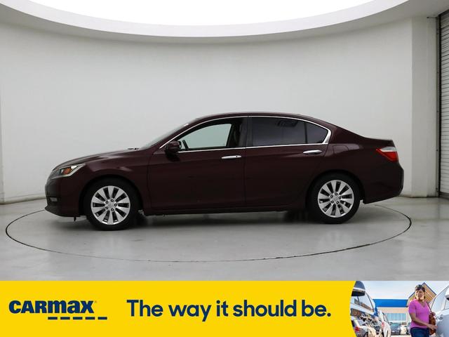 Photo of 2015 Burgundy Honda Accord