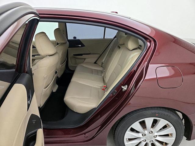 Photo of 2015 Burgundy Honda Accord