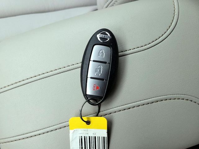 Photo of 2019 White Nissan Rogue Sport