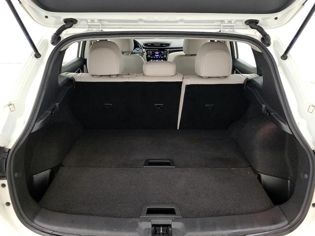 Photo of 2019 White Nissan Rogue Sport