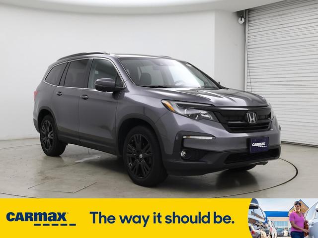 Photo of 2022 Gray Honda Pilot