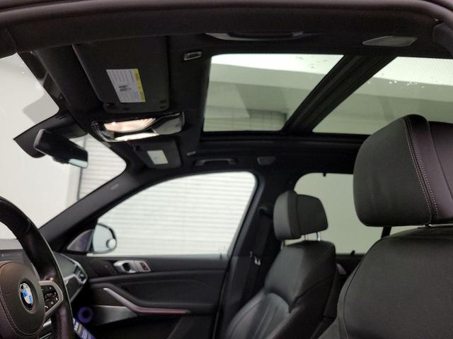 Photo of 2021 White BMW X5