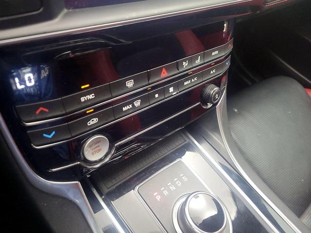 Photo of 2018 Black Jaguar XE