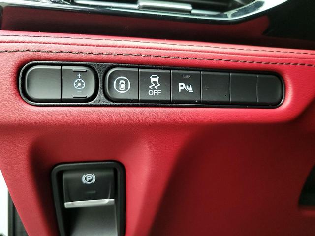 Photo of 2022 White Acura MDX