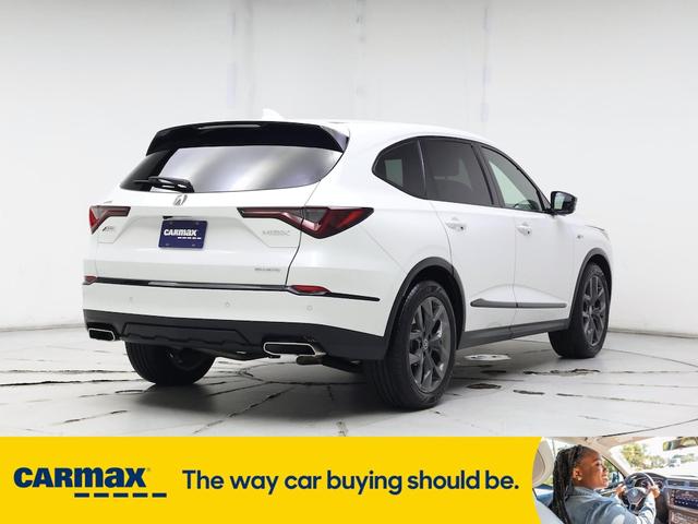 Photo of 2022 White Acura MDX