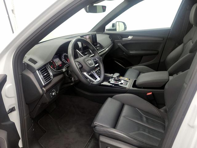Photo of 2021 White Audi Q5 Sportback