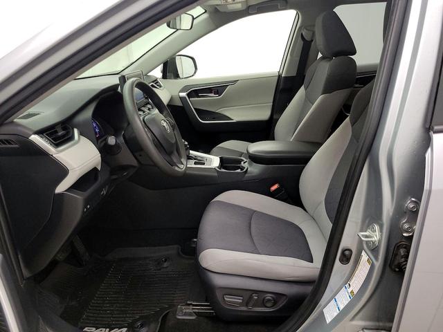 Photo of 2020 Silver Toyota RAV4