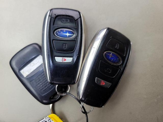 Photo of 2019 Champagne Subaru Ascent