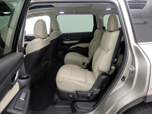 Photo of 2019 Champagne Subaru Ascent