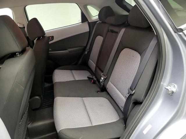 Photo of 2021 Silver Hyundai KONA