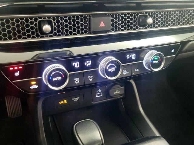 Photo of 2022 Black Honda Civic