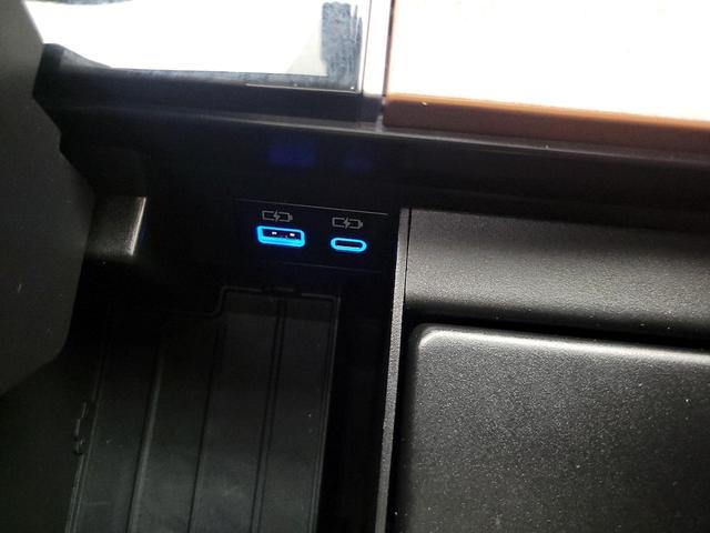 Photo of 2023 Gray Toyota Tundra