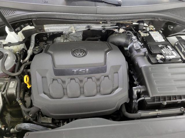 Photo of 2018 White Volkswagen Tiguan