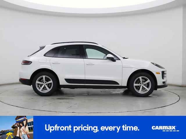 Photo of 2021 White Porsche Macan