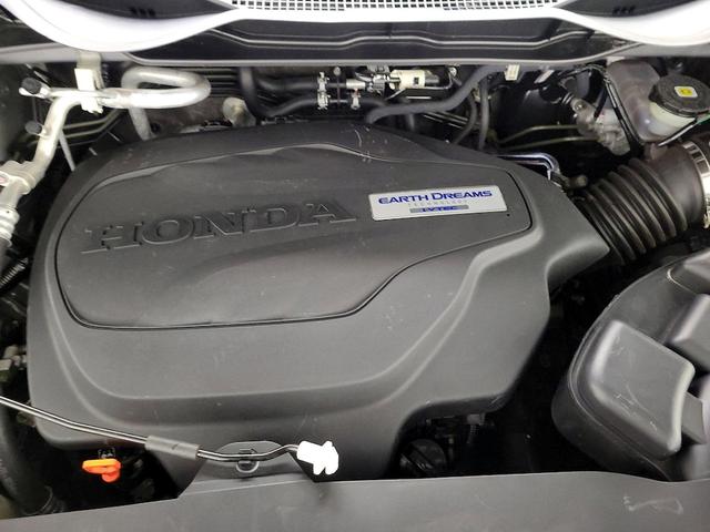 Photo of 2018 Silver Honda Odyssey