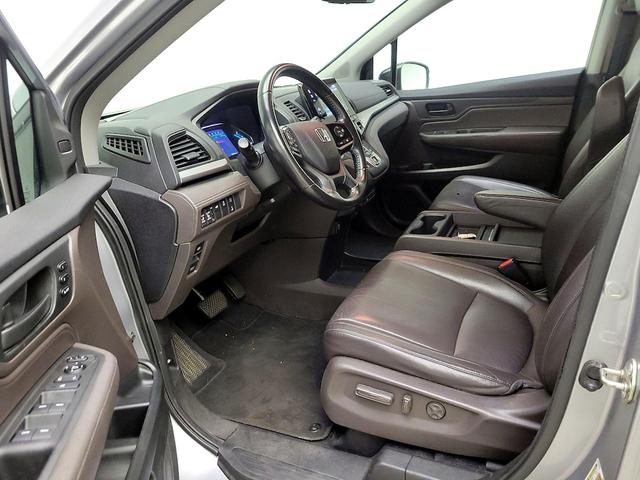 Photo of 2018 Silver Honda Odyssey