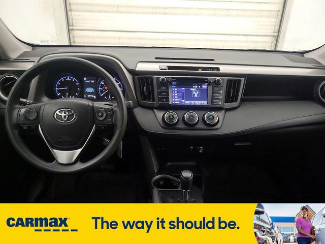 Photo of 2017 Silver Toyota RAV4