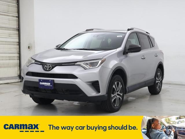 Photo of 2017 Silver Toyota RAV4