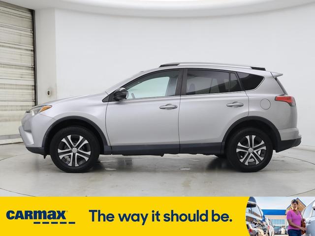 Photo of 2017 Silver Toyota RAV4