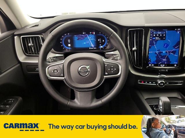 Photo of 2023 Gray Volvo XC60