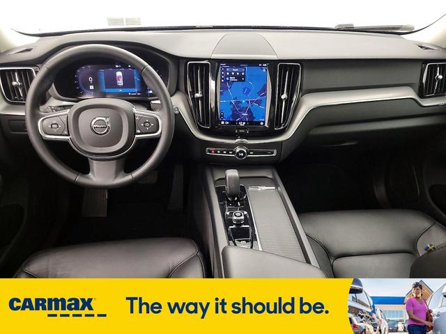 Photo of 2023 Gray Volvo XC60