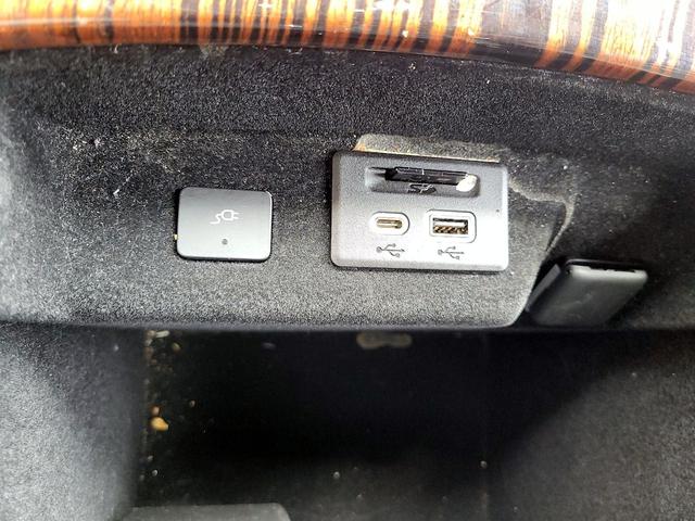 Photo of 2022 Black Cadillac Escalade