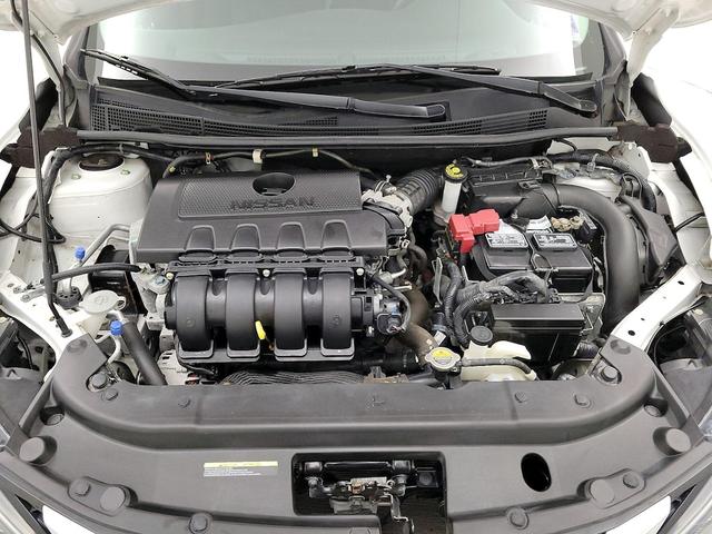 Photo of 2017 White Nissan Sentra