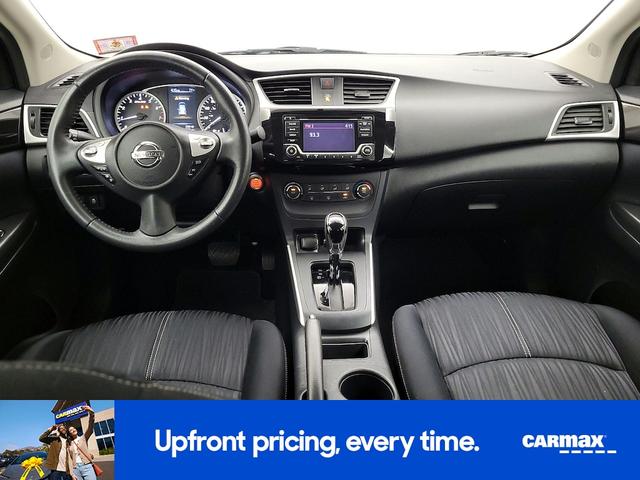Photo of 2017 White Nissan Sentra