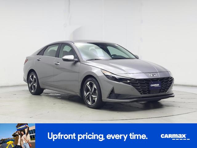 Photo of 2023 Gray Hyundai ELANTRA