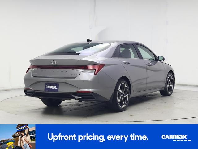 Photo of 2023 Gray Hyundai ELANTRA