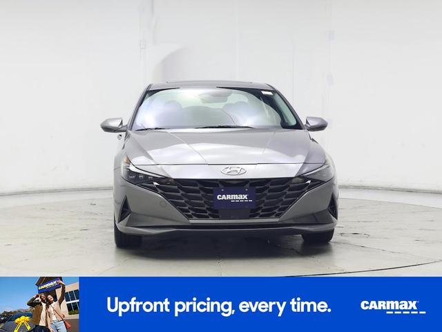 Photo of 2023 Gray Hyundai ELANTRA