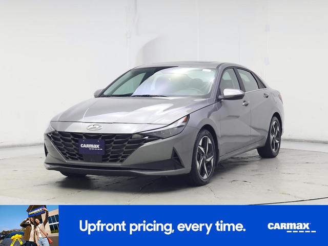 Photo of 2023 Gray Hyundai ELANTRA