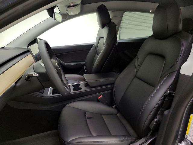 Photo of 2022 Gray Tesla Model Y