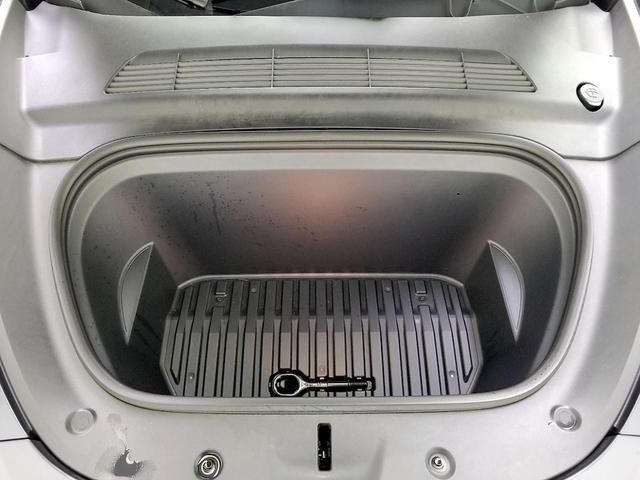 Photo of 2022 Gray Tesla Model Y