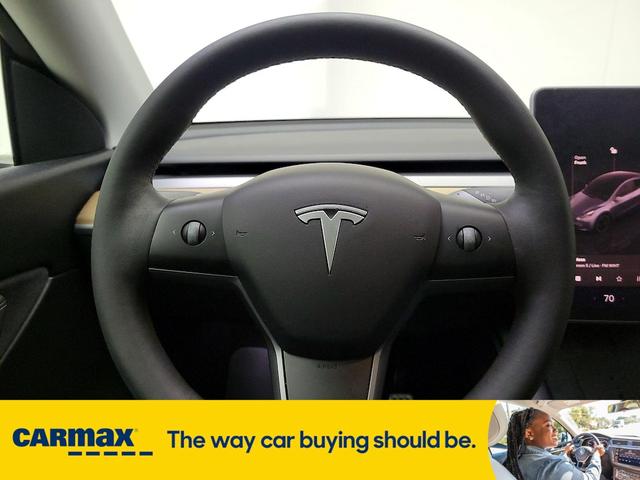 Photo of 2022 Gray Tesla Model Y