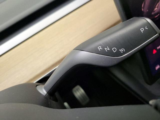 Photo of 2022 Gray Tesla Model Y