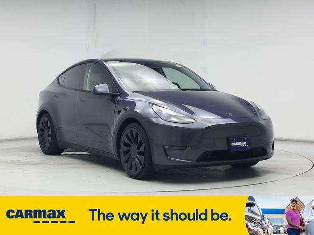 Photo of 2022 Gray Tesla Model Y