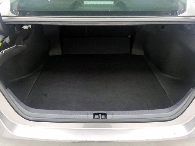 Photo of 2020 Gray Toyota Camry