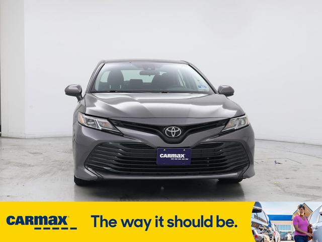 Photo of 2020 Gray Toyota Camry
