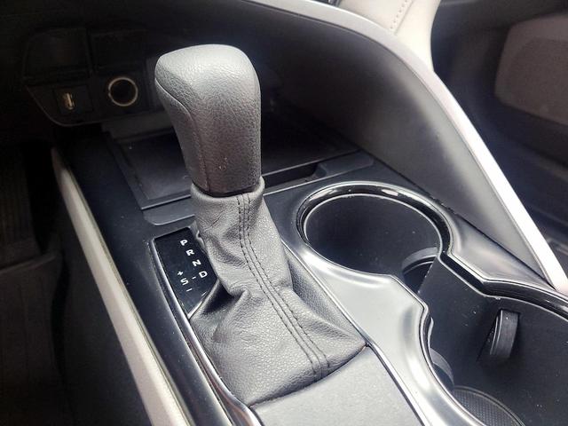 Photo of 2020 Gray Toyota Camry