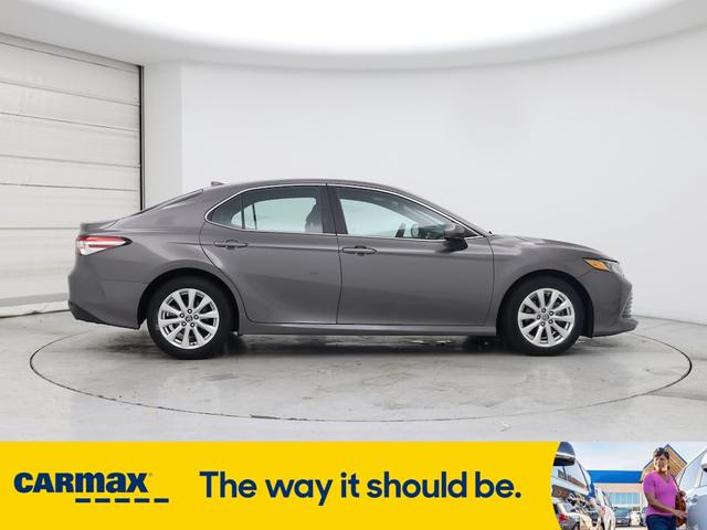 Photo of 2020 Gray Toyota Camry