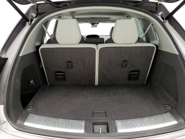 Photo of 2020 Silver Acura MDX