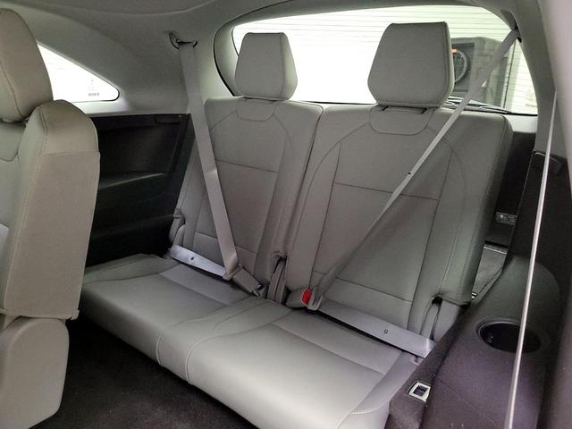 Photo of 2020 Silver Acura MDX