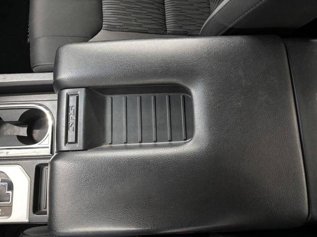 Photo of 2016 Black Toyota Tundra