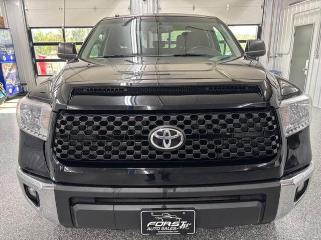 Photo of 2016 Black Toyota Tundra