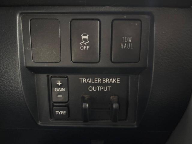Photo of 2016 Black Toyota Tundra