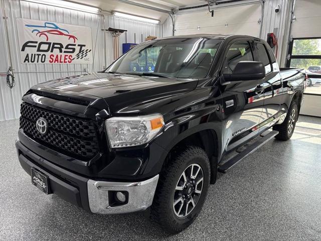 Photo of 2016 Black Toyota Tundra