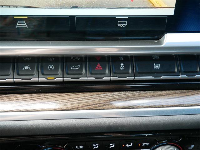 Photo of 2022 Summit White Chevrolet Silverado 1500