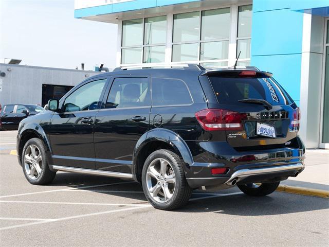 Photo of 2016 Pitch Black Clearcoat Dodge Journey