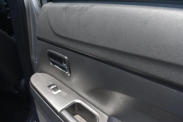Photo of 2023 Alloy Silver Metallic Mitsubishi Outlander Sport